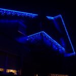 Családi ház - kék fényekkel