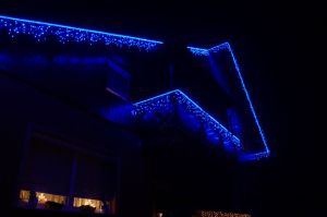 Családi ház - kék fényekkel