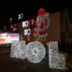 MOL üzemanyagtöltő állomás karácsonyi fénydekorációja